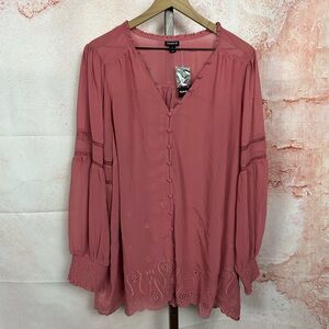 NWT TORRID dusty pink romantic boho top size 4X eyelet lace trim v-neck mauve
